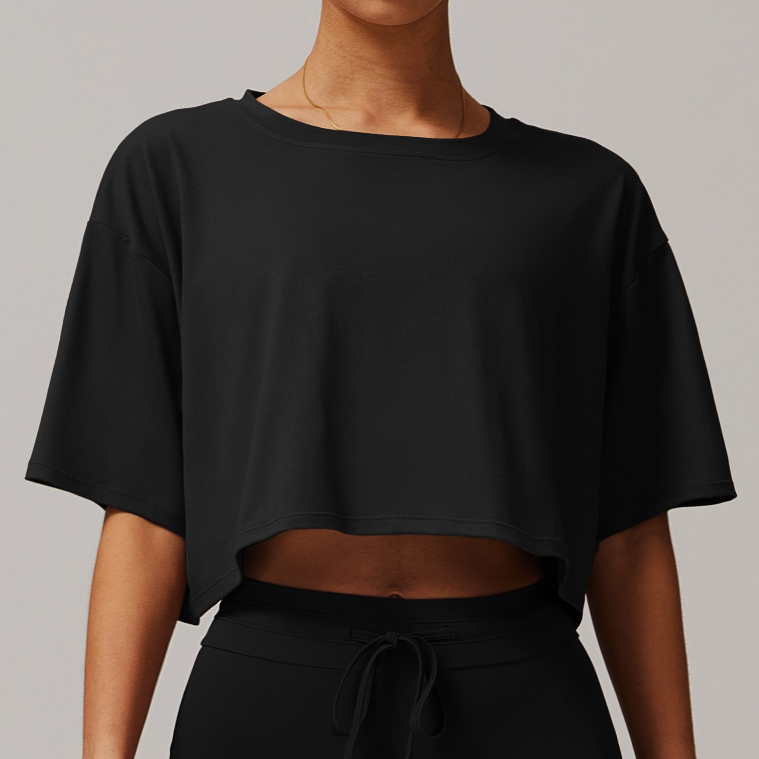 เสื้อกีฬาแขนสั้นคอกลมใส่สบาย เหมาะสำหรับออกกำลังกายและวิ่ง 5034