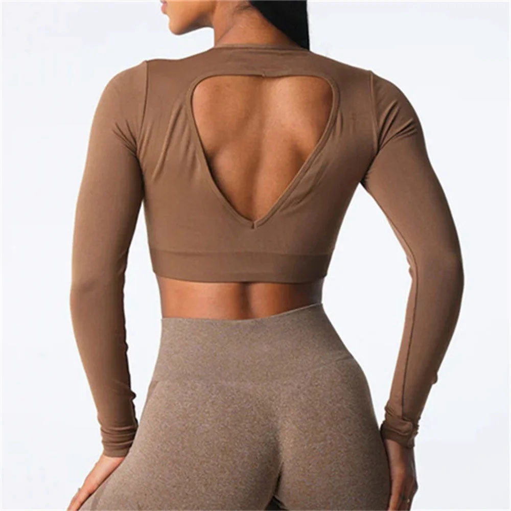 เสื้อโยคะสายคล้องคอรูปหัวใจ ทรงเข้ารูป แขนยาว เสื้อยืดโยคะ OK29 มี 3 สี