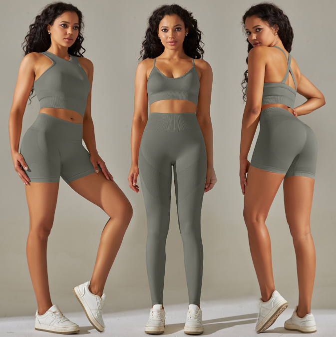 1 ชุดเสื้อกล้ามออกกำลังกายแบบไร้ตะเข็บ ดีไซน์สายไขว้ด้านหลังคู่ พร้อมกางเกงออกกำลังกายและกางเกงโยคะ มีให้เลือก 14 สี