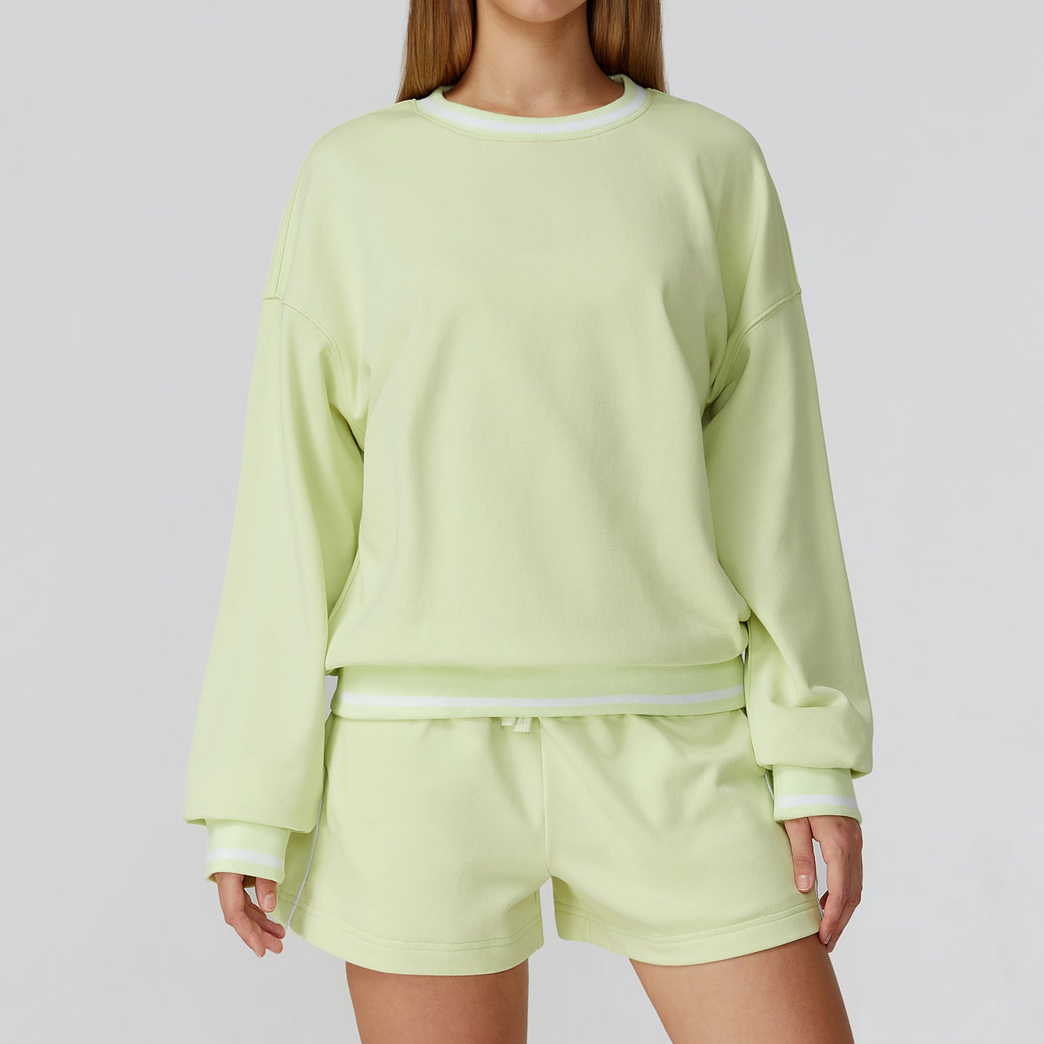 สูทฮู้ดดี้สำหรับผู้หญิง สวมใส่สบาย อเนกประสงค์ ชุดกีฬาแฟชั่นสำหรับกิจกรรมกลางแจ้งสำหรับผู้หญิง รหัส 7028