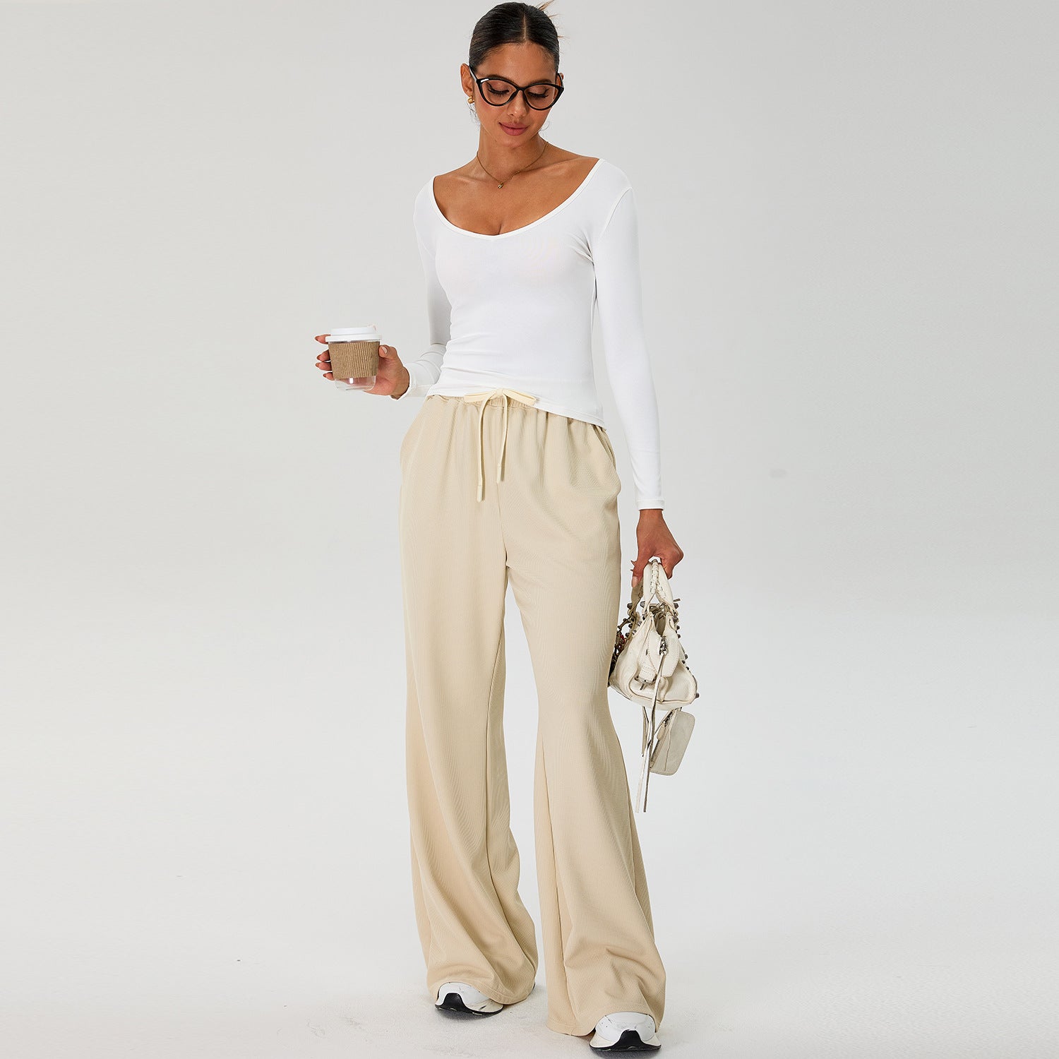 ชุดโยคะ เสื้อยืดแขนยาวคอวี แห้งเร็ว ชุดกีฬา กางเกงลำลอง กางเกงวิ่ง