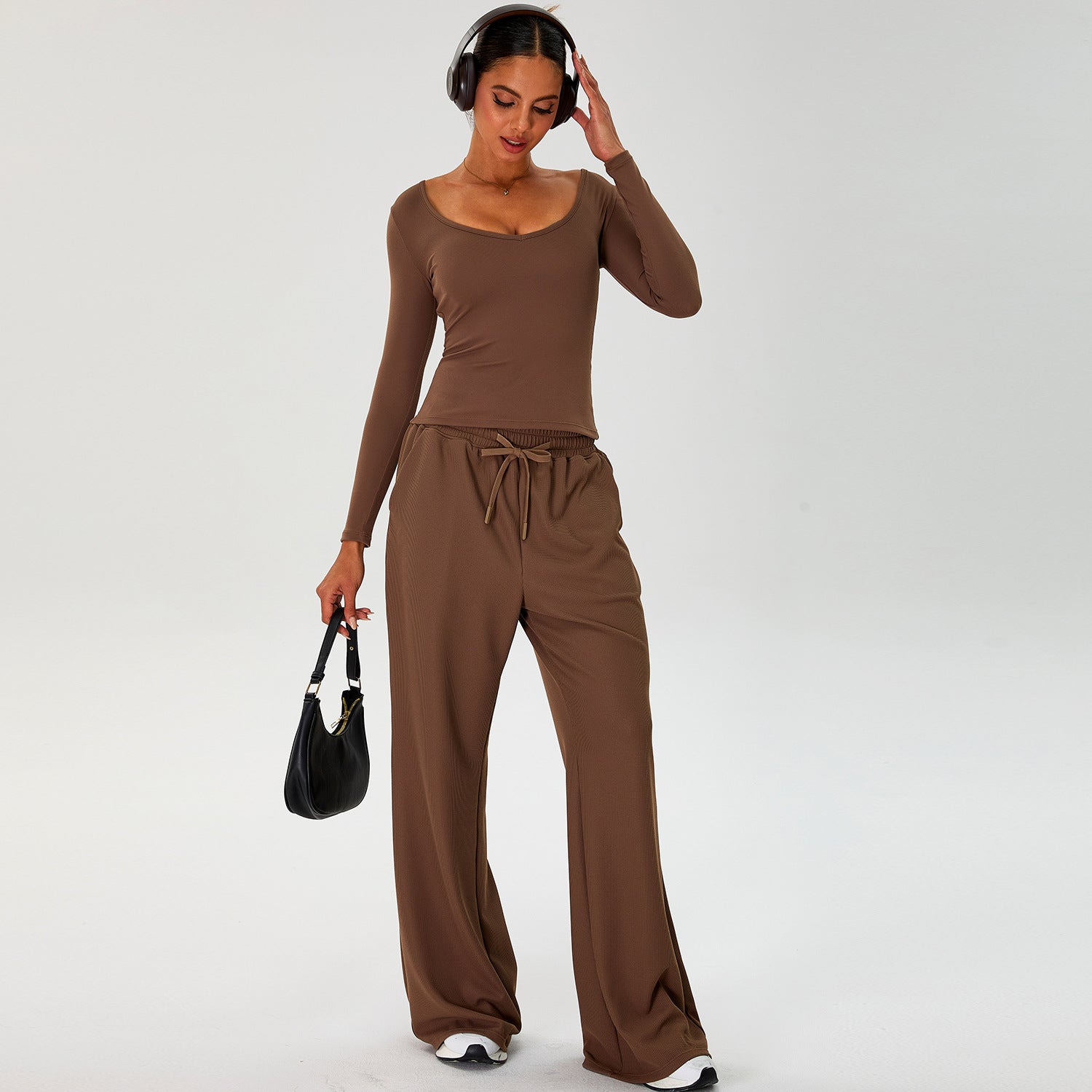 ชุดโยคะ เสื้อยืดแขนยาวคอวี แห้งเร็ว ชุดกีฬา กางเกงลำลอง กางเกงวิ่ง