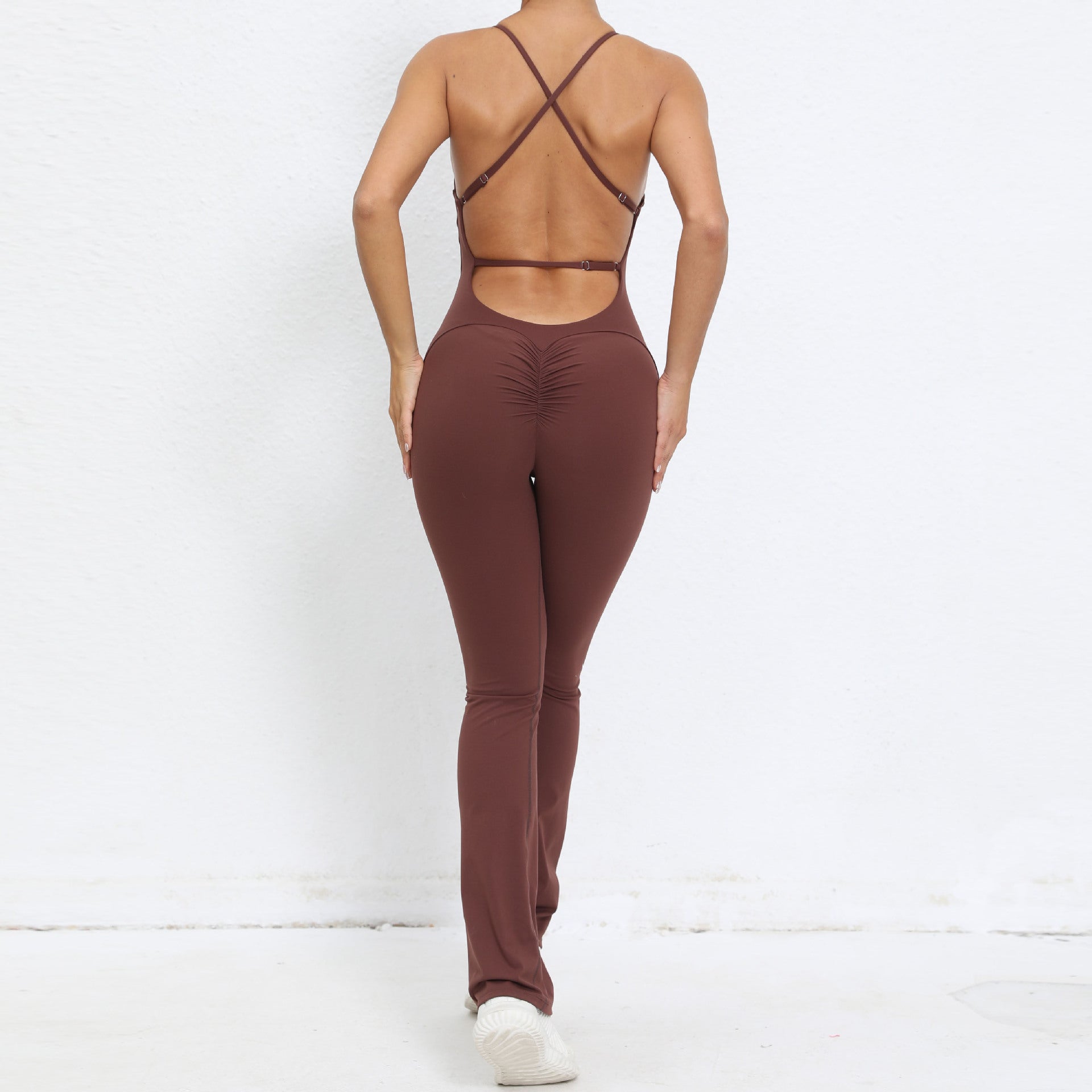 ชุดโยคะแบบชิ้นเดียวทรงบาน ปรับได้ด้วยสายด้านหลัง